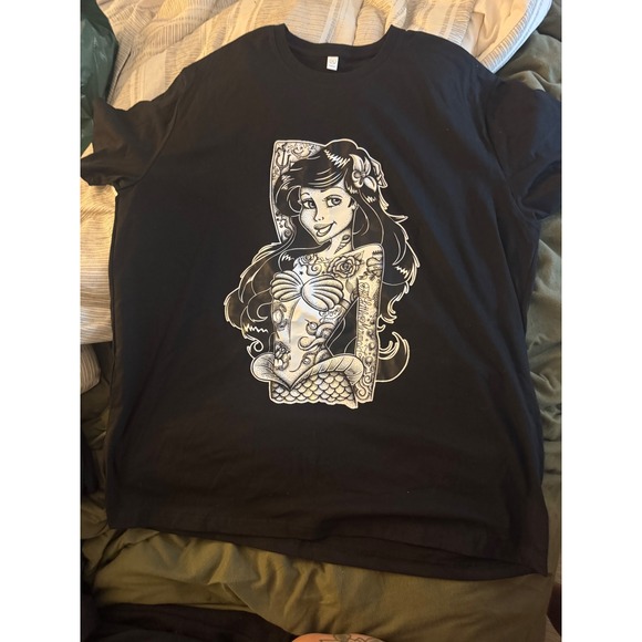 Tattooed Ariel Little Mermaid Graphic‎ Tee Shirt Unisex Size Small Black - Picture 1 of 4
